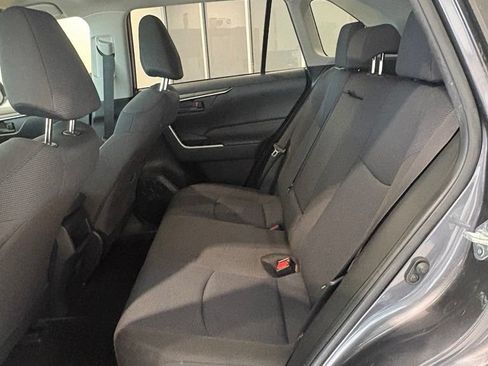 Used 2020 Toyota RAV4 LE w/ All Weather Liner Package AWD/4WD image 17