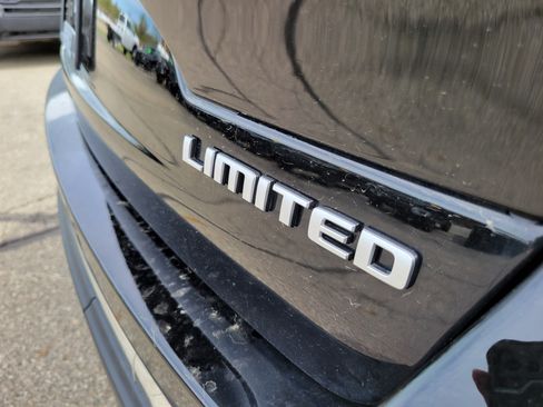 Used 2025 Jeep Grand Cherokee Limited AWD/4WD image 20