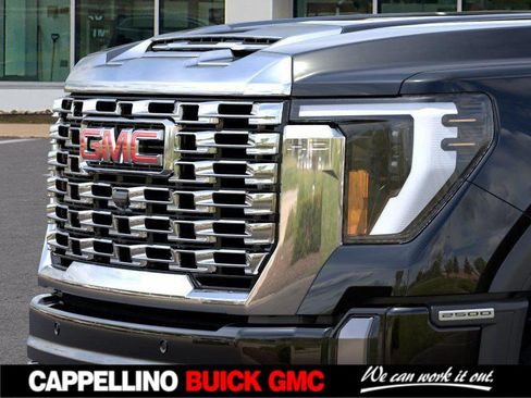New 2026 GMC Sierra 2500 Denali w/ Denali Reserve Package AWD/4WD image 13