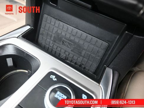 Used 2020 Ford Explorer Limited w/ Class III Trailer Tow Package image 20