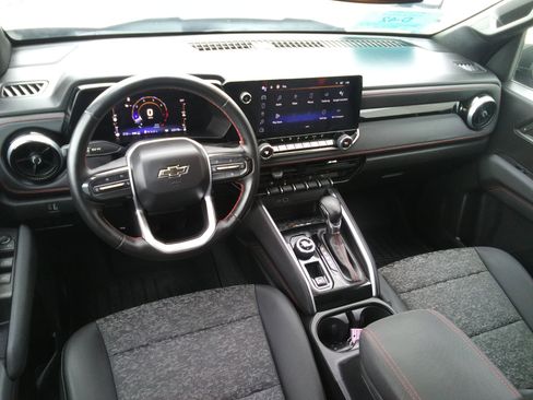 Used 2023 Chevrolet Colorado Z71 w/ Z71 Convenience Package 2 image 11