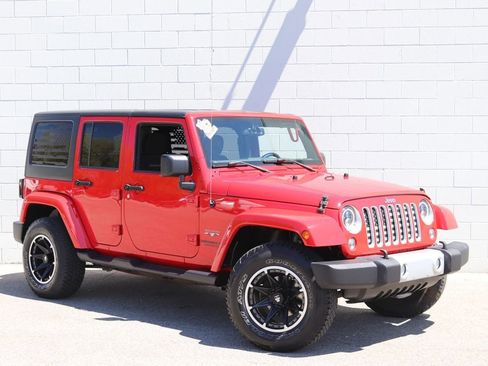 Used 2016 Jeep Wrangler Unlimited Sahara w/ Dual Top Group AWD/4WD image 1