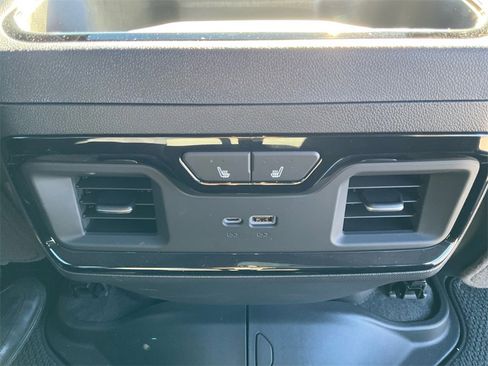 Used 2025 GMC Sierra 1500 AT4X image 23