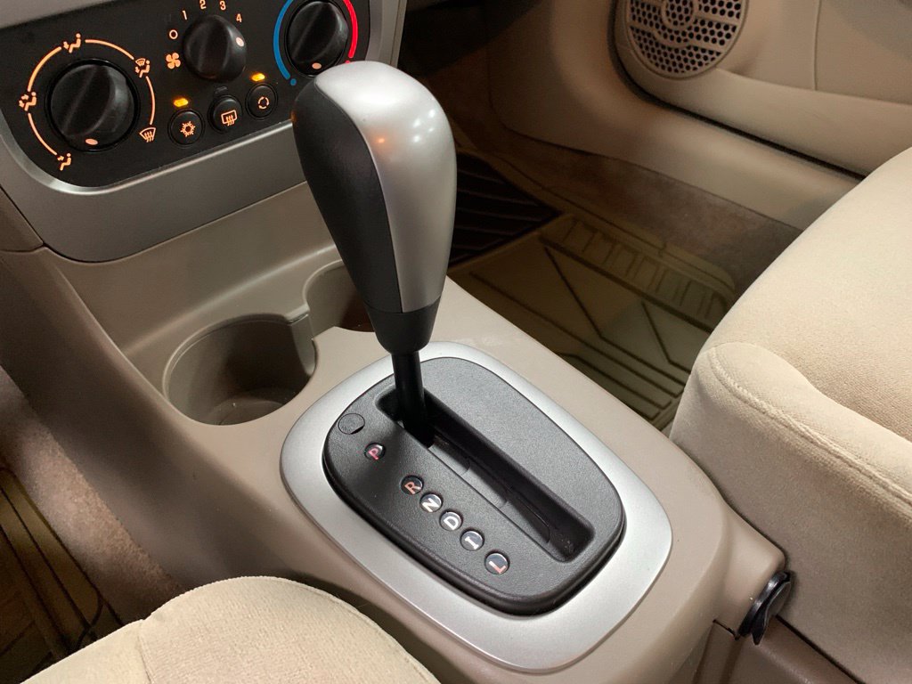 Used 2006 Saturn ION Level 3 w/ Enhanced Performance Pkg FWD image 18