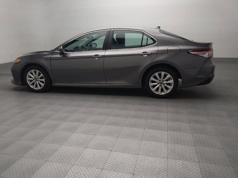 Used 2020 Toyota Camry LE w/ Convenience Package image 3