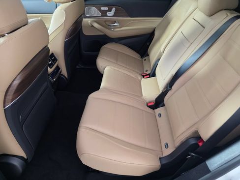 New 2026 Mercedes-Benz GLS 450 4MATIC image 11