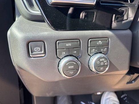 New 2026 GMC Sierra 1500 Elevation AWD/4WD image 22