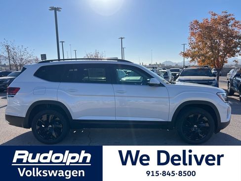 New 2026 Volkswagen Atlas SE FWD image 6