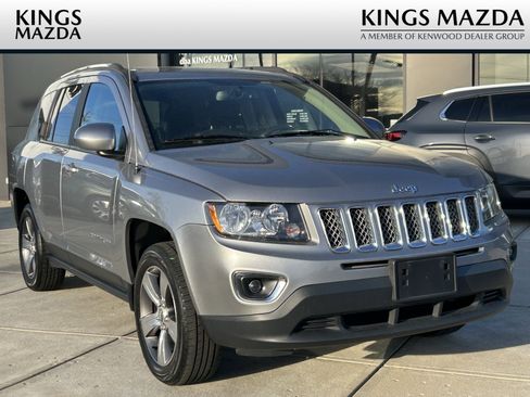 Used 2017 Jeep Compass High Altitude image 1