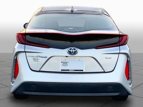 Used 2021 Toyota Prius Prime XLE FWD image 5