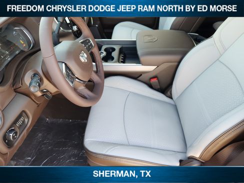 New 2026 RAM 2500 Laramie AWD/4WD image 8