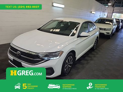 Used 2024 Volkswagen Jetta S image 1