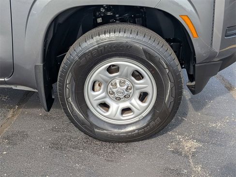 Used 2024 Nissan Frontier S w/ Technology Package image 25