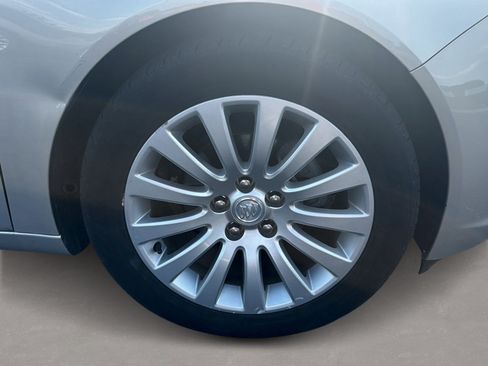 Used 2012 Buick Regal Leather FWD image 3