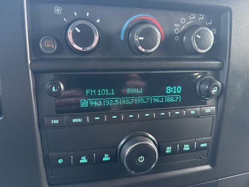 Used 2021 Chevrolet Express 2500 w/ Driver Convenience Package RWD image 37