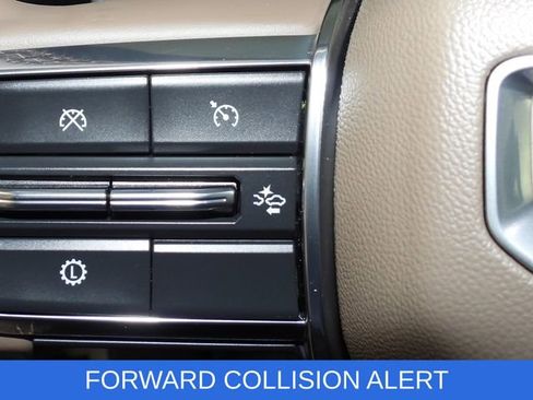 Used 2025 GMC Yukon Denali AWD/4WD image 20