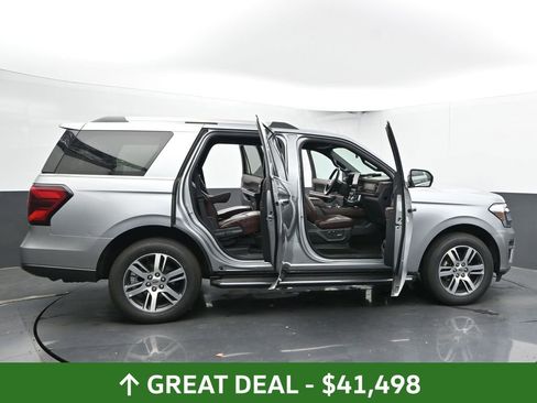 Used 2022 Ford Expedition Limited image 60