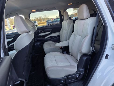 Used 2021 Subaru Ascent Premium w/ Convenience Package image 12