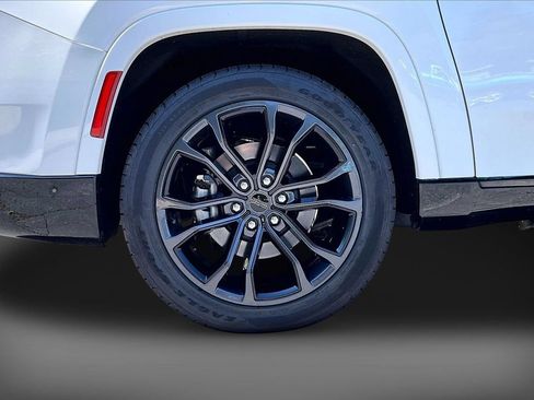 Certified 2024 Jeep Grand Wagoneer L Series II w/ Quick Order Packagew 28T AWD/4WD image 37