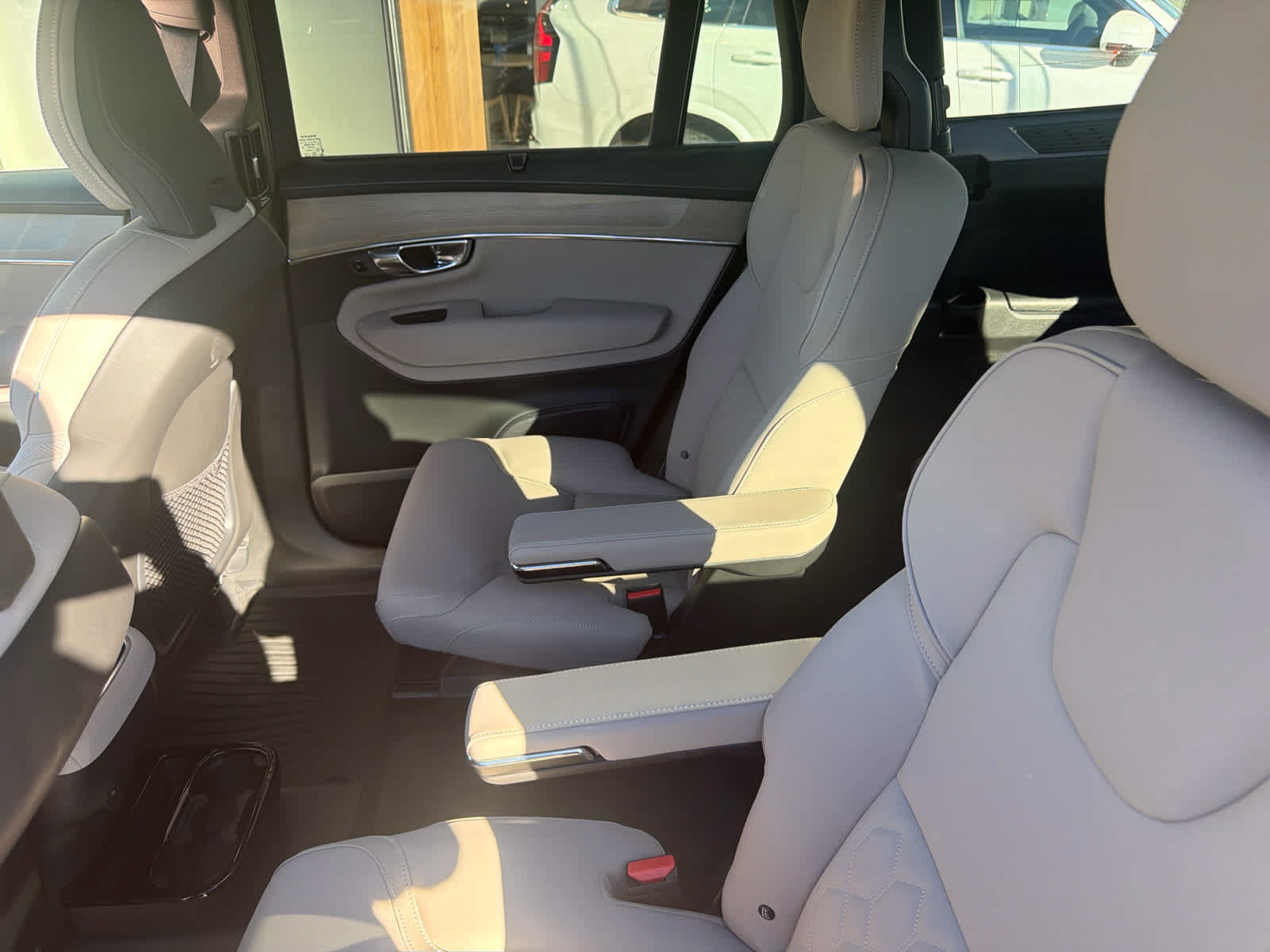 Used 2027 Volvo XC90 B6 Plus AWD/4WD image 12