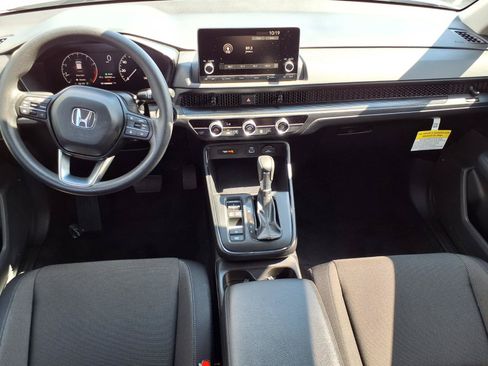 Used 2024 Honda CR-V LX image 4