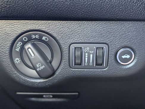 Used 2017 Dodge Challenger T/A image 21