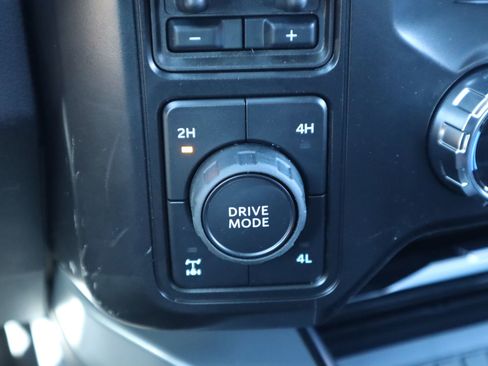 New 2026 Ford F250 Lariat w/ Black Appearance Package AWD/4WD image 9