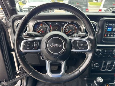 Used 2020 Jeep Wrangler Unlimited Sahara image 43