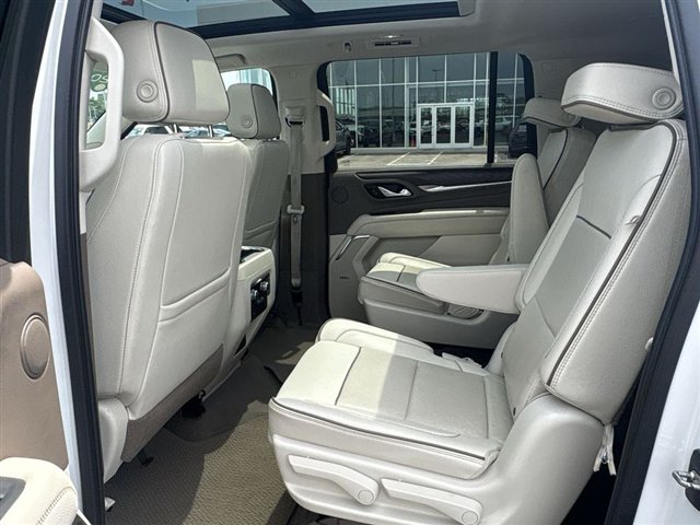 Certified 2021 GMC Yukon XL Denali w/ Denali Premium Package AWD/4WD image 26