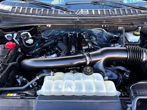 Used 2023 Lincoln Navigator 2WD image 32