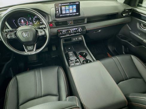 Used 2023 Honda Pilot TrailSport image 26