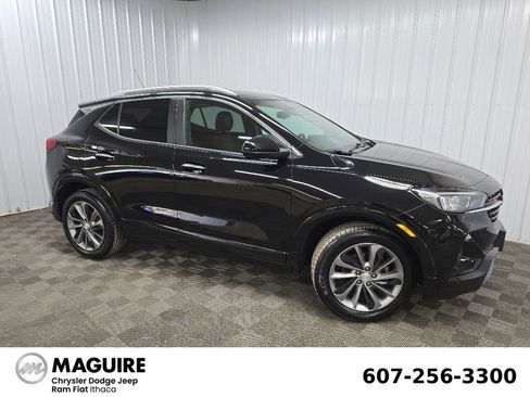 Used 2023 Buick Encore GX Select w/ Sport Touring Package AWD/4WD image 1