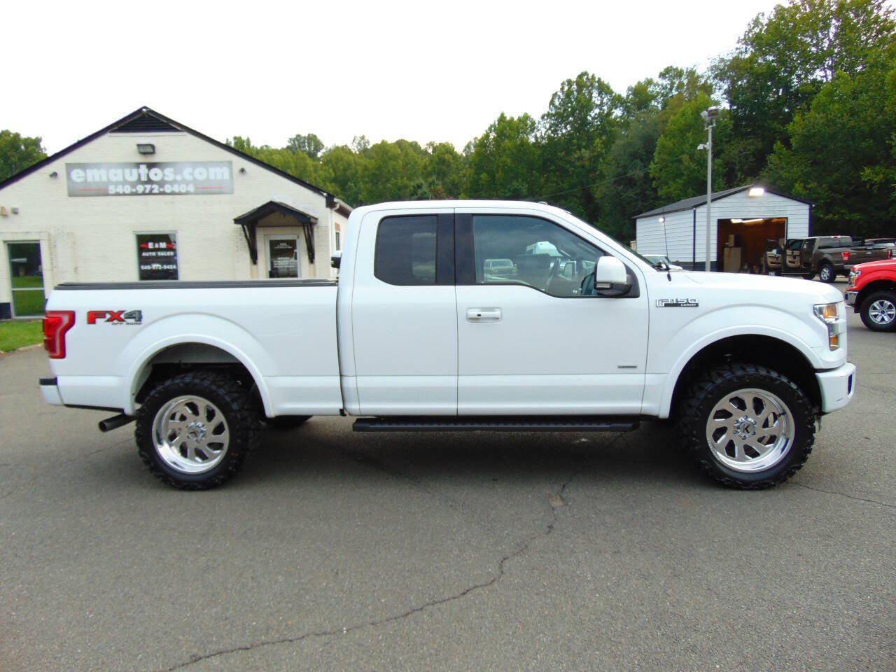 Used 2015 Ford F150 Lariat AWD/4WD image 2