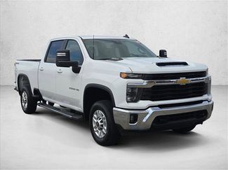 Used 2025 Chevrolet Silverado 2500 LT w/ Convenience Package video 3