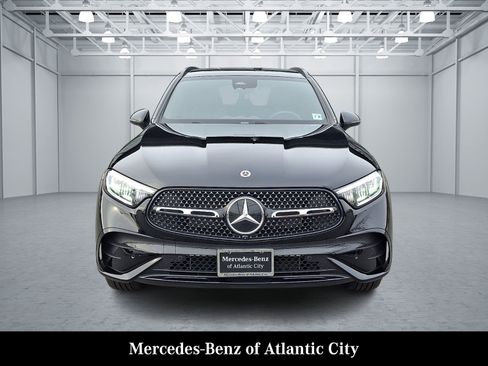 Certified 2025 Mercedes-Benz GLC 300 4MATIC image 2
