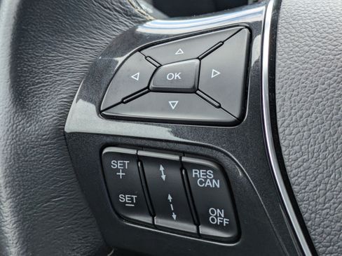 Used 2018 Ford Explorer Platinum AWD/4WD image 26