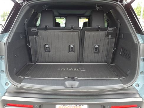 Used 2026 Nissan Pathfinder Rock Creek w/ Rock Creek Premium Package AWD/4WD image 11