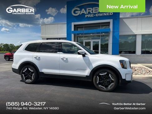 Used 2024 Kia Telluride EX w/ EX Captain's Chair Package AWD/4WD image 1
