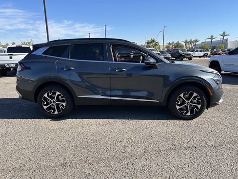 Certified 2023 Kia Sportage EX w/ EX Premium Package image 6