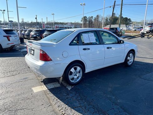 Used 2007 Ford Focus S image 3