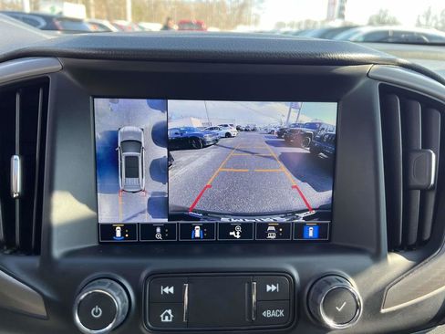 Used 2022 GMC Terrain AT4 w/ Infotainment Package II image 27