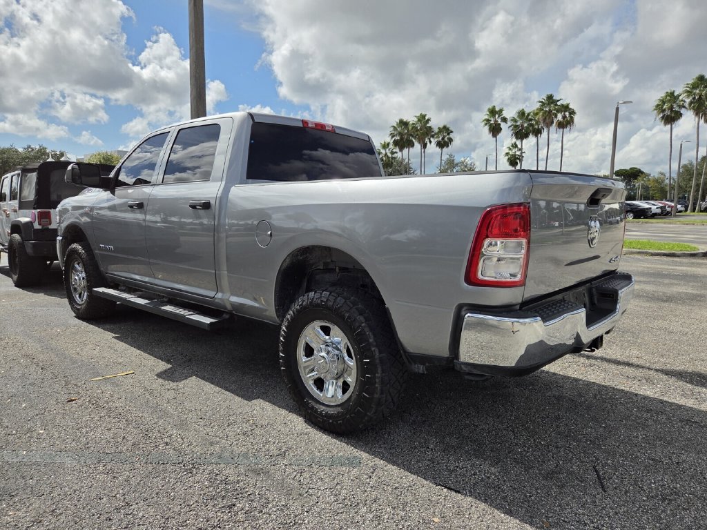 Used 2020 RAM 2500 Tradesman w/ Chrome Appearance Group AWD/4WD image 4