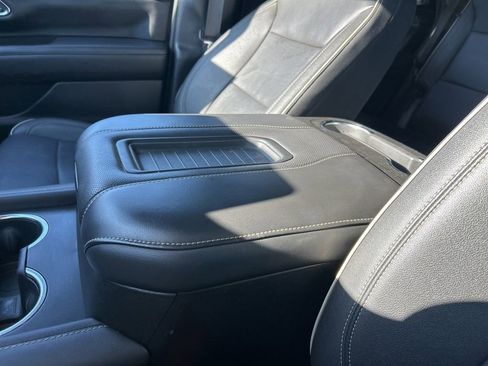 Used 2023 GMC Yukon SLT image 29