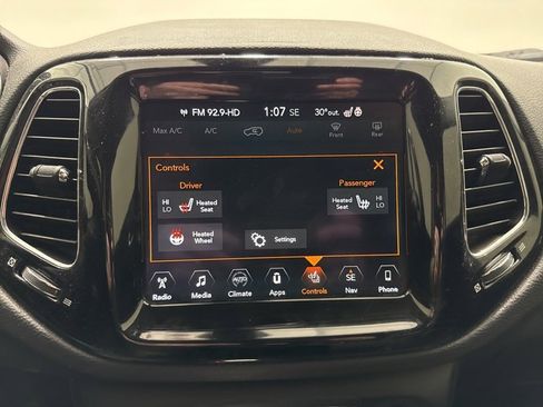 Used 2018 Jeep Compass Limited w/ Navigation Group image 28