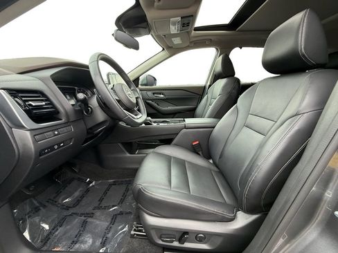 Used 2023 Nissan Rogue SL w/ SL Premium Package FWD image 9