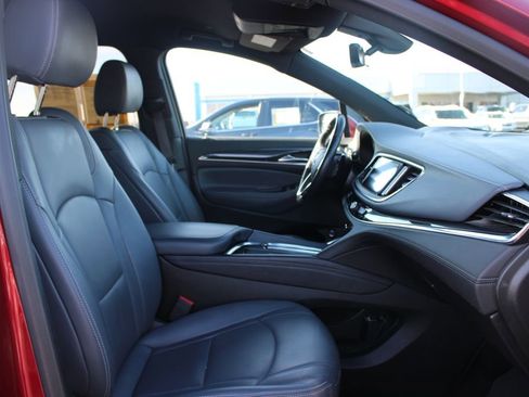 Used 2024 Buick Enclave Premium image 29