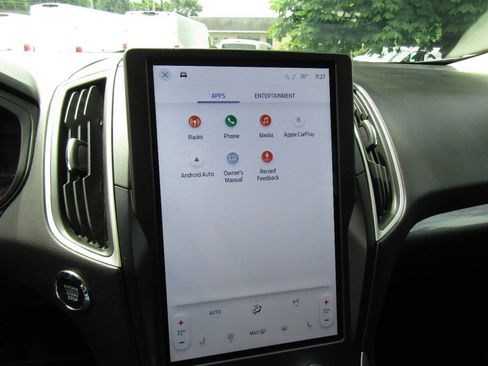 Used 2024 Ford Edge SEL AWD/4WD image 16