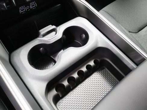 New 2026 RAM 1500 4x4 Crew Cab image 21