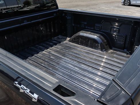 Used 2024 GMC Sierra 1500 SLT AWD/4WD image 16