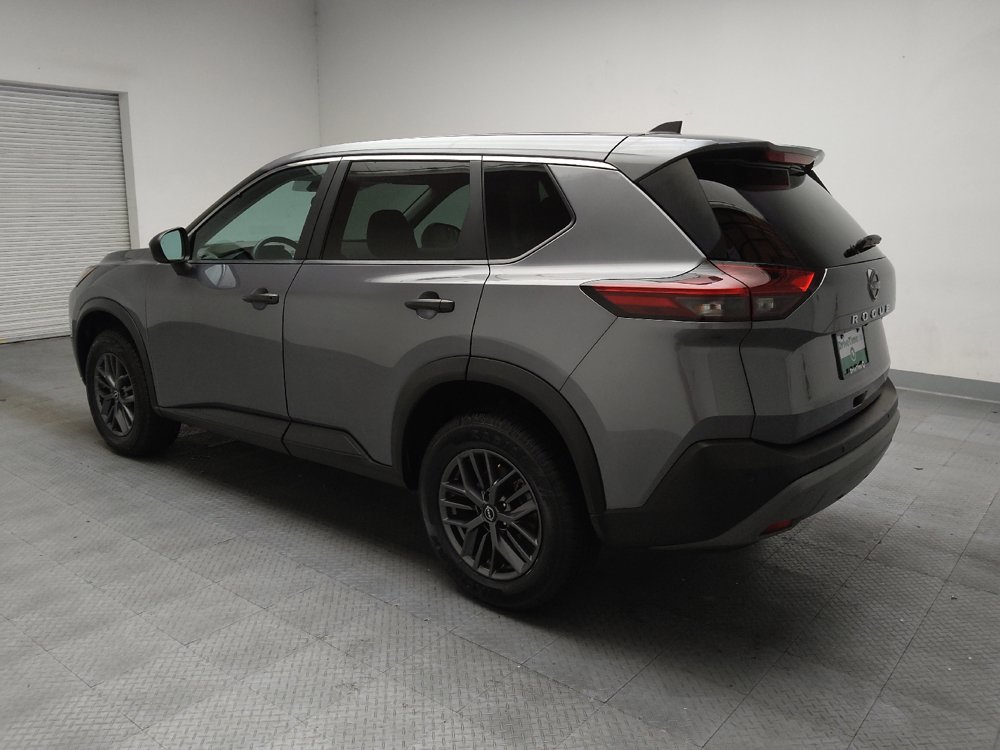 Used 2023 Nissan Rogue S FWD image 3
